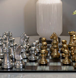 Schachbrett & Schachfiguren